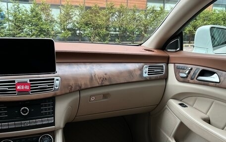 Mercedes-Benz CLS, 2015 год, 4 350 000 рублей, 24 фотография