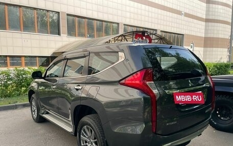 Mitsubishi Pajero Sport III рестайлинг, 2020 год, 3 290 000 рублей, 7 фотография