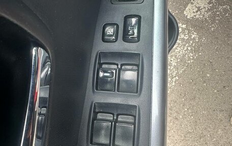 Mitsubishi Outlander III рестайлинг 3, 2008 год, 920 000 рублей, 14 фотография