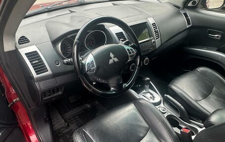 Mitsubishi Outlander III рестайлинг 3, 2008 год, 920 000 рублей, 17 фотография