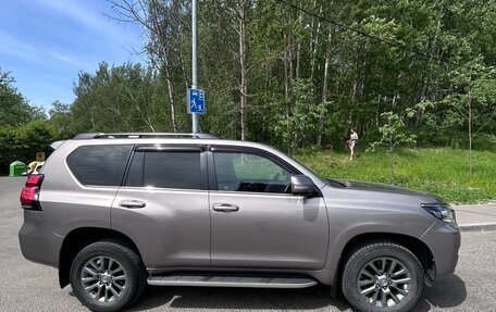 Toyota Land Cruiser Prado 150 рестайлинг 2, 2018 год, 6 200 000 рублей, 4 фотография
