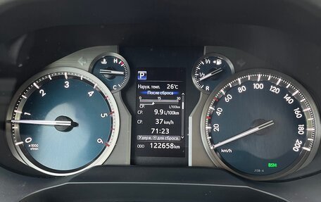 Toyota Land Cruiser Prado 150 рестайлинг 2, 2018 год, 6 200 000 рублей, 10 фотография