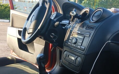 Ford Fiesta, 2006 год, 285 000 рублей, 6 фотография