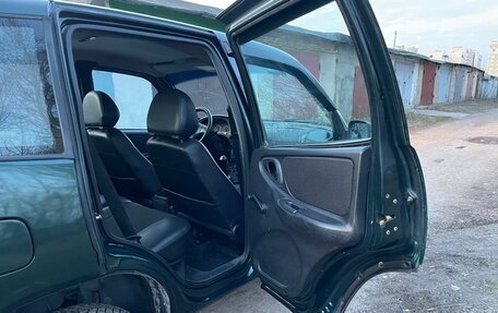 Chevrolet Niva I рестайлинг, 2003 год, 320 000 рублей, 15 фотография