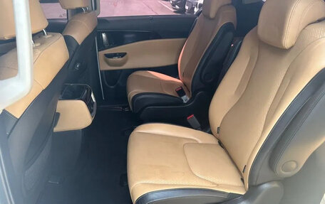 KIA Carnival, 2022 год, 4 068 131 рублей, 7 фотография