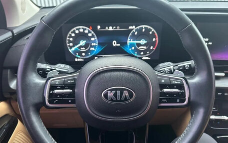 KIA Carnival, 2022 год, 4 068 131 рублей, 9 фотография