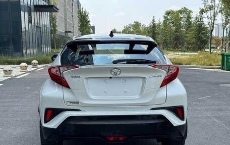 Toyota C-HR I рестайлинг, 2021 год, 1 920 000 рублей, 4 фотография