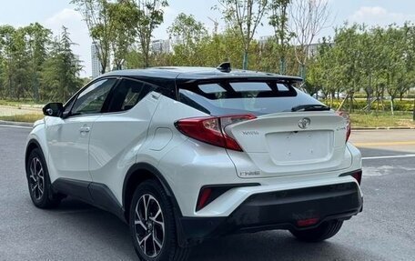 Toyota C-HR I рестайлинг, 2021 год, 1 920 000 рублей, 3 фотография