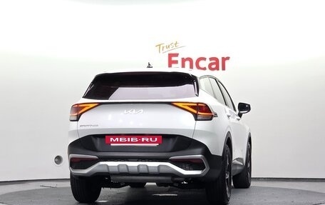 KIA Sportage IV рестайлинг, 2022 год, 2 200 000 рублей, 4 фотография