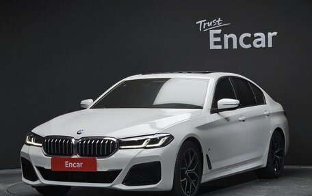 BMW 5 серия, 2022 год, 4 300 000 рублей, 1 фотография