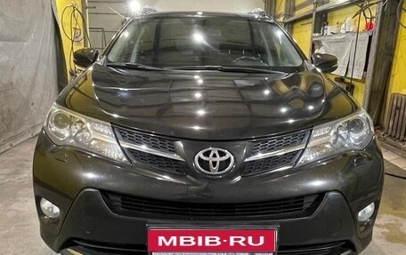 Toyota RAV4, 2015 год, 2 100 000 рублей, 1 фотография