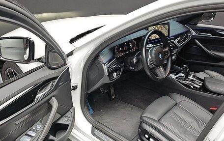 BMW 5 серия, 2022 год, 4 300 000 рублей, 12 фотография
