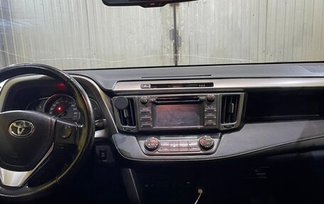 Toyota RAV4, 2015 год, 2 100 000 рублей, 10 фотография