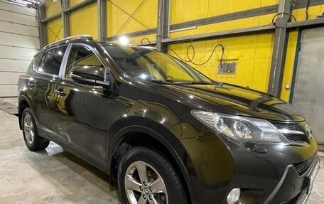 Toyota RAV4, 2015 год, 2 100 000 рублей, 2 фотография
