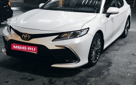 Toyota Camry, 2021 год, 3 500 000 рублей, 3 фотография