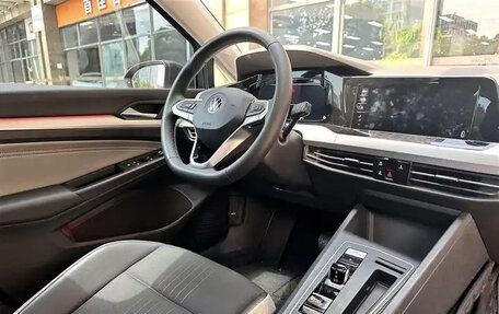 Volkswagen Golf VIII, 2022 год, 1 350 007 рублей, 13 фотография