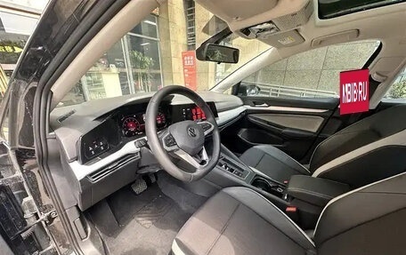 Volkswagen Golf VIII, 2022 год, 1 350 007 рублей, 4 фотография