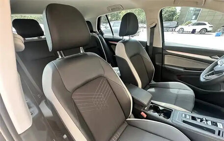 Volkswagen Golf VIII, 2022 год, 1 350 007 рублей, 14 фотография