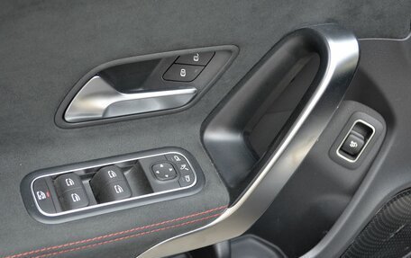 Mercedes-Benz CLA, 2020 год, 2 940 000 рублей, 25 фотография