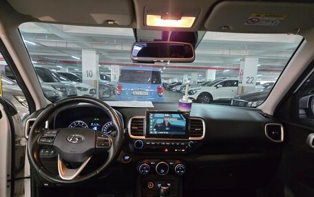 Hyundai Venue I, 2021 год, 1 600 000 рублей, 17 фотография