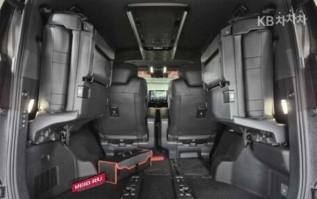 Toyota Alphard, 2024 год, 8 100 000 рублей, 18 фотография