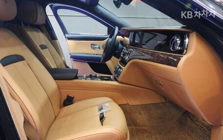 Rolls-Royce Ghost Series II рестайлинг, 2023 год, 55 000 000 рублей, 7 фотография