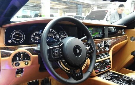 Rolls-Royce Ghost Series II рестайлинг, 2023 год, 55 000 000 рублей, 10 фотография