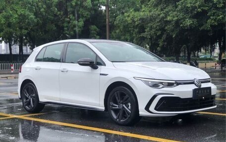 Volkswagen Golf VIII, 2022 год, 1 489 007 рублей, 3 фотография