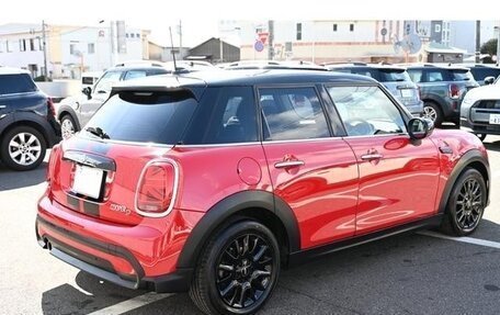 MINI Hatch, 2022 год, 1 580 000 рублей, 3 фотография