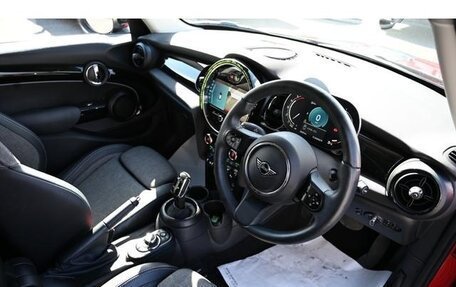 MINI Hatch, 2022 год, 1 580 000 рублей, 12 фотография