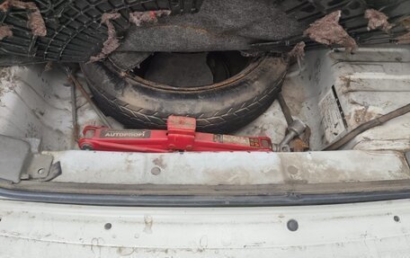 Toyota FunCargo, 2002 год, 400 000 рублей, 3 фотография