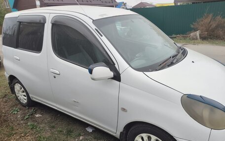 Toyota FunCargo, 2002 год, 400 000 рублей, 5 фотография