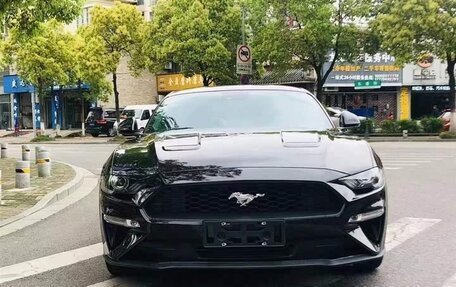 Ford Mustang VI рестайлинг, 2020 год, 3 200 000 рублей, 4 фотография