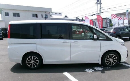 Honda Stepwgn IV, 2017 год, 1 327 027 рублей, 5 фотография
