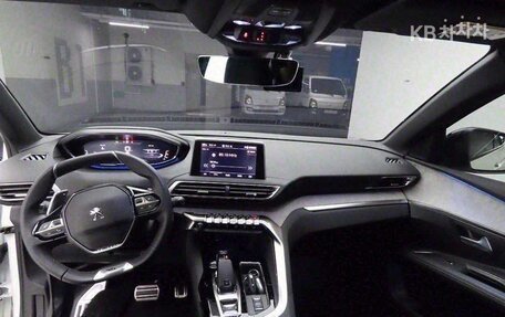 Peugeot 3008 II, 2022 год, 1 700 000 рублей, 6 фотография
