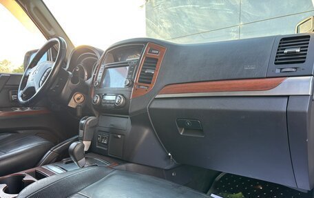 Mitsubishi Pajero IV, 2008 год, 1 549 000 рублей, 16 фотография