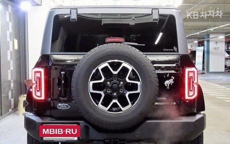 Ford Bronco, 2022 год, 4 000 000 рублей, 5 фотография