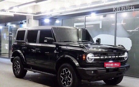 Ford Bronco, 2022 год, 4 000 000 рублей, 2 фотография