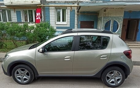 Renault Sandero II рестайлинг, 2020 год, 1 200 000 рублей, 2 фотография