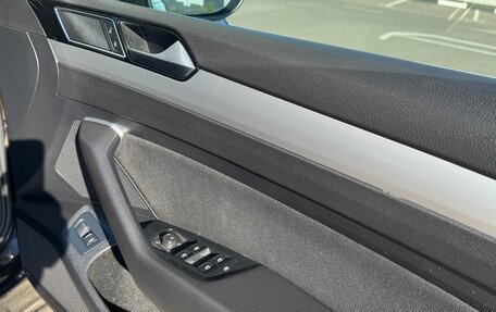 Volkswagen Passat B8 рестайлинг, 2015 год, 1 899 999 рублей, 11 фотография