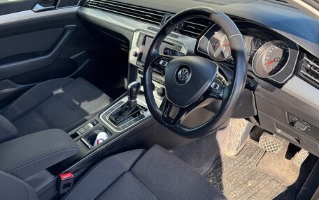 Volkswagen Passat B8 рестайлинг, 2015 год, 1 899 999 рублей, 10 фотография
