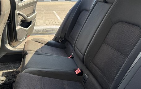 Volkswagen Passat B8 рестайлинг, 2015 год, 1 899 999 рублей, 19 фотография