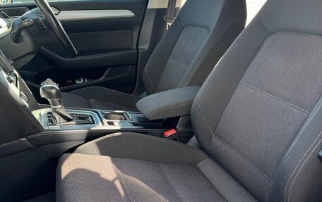 Volkswagen Passat B8 рестайлинг, 2015 год, 1 899 999 рублей, 16 фотография