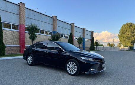 Toyota Camry, 2018 год, 2 660 000 рублей, 2 фотография
