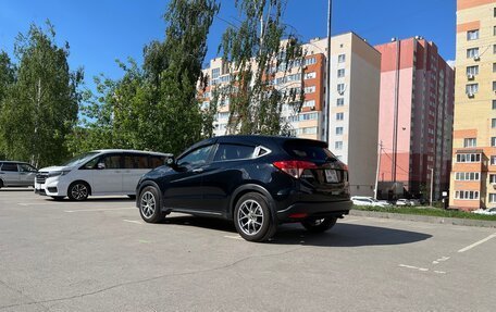 Honda Vezel, 2017 год, 2 200 000 рублей, 16 фотография