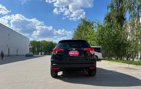 Honda Vezel, 2017 год, 2 200 000 рублей, 19 фотография
