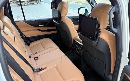Lexus LX, 2025 год, 25 000 000 рублей, 10 фотография