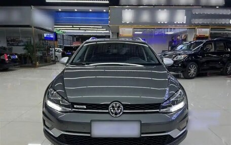 Volkswagen Golf VII, 2020 год, 1 650 100 рублей, 6 фотография