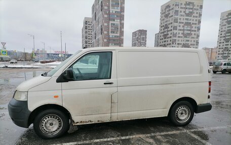 Volkswagen Transporter T5 рестайлинг, 2007 год, 800 000 рублей, 3 фотография