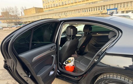 Volkswagen Passat B8 рестайлинг, 2019 год, 2 800 000 рублей, 3 фотография